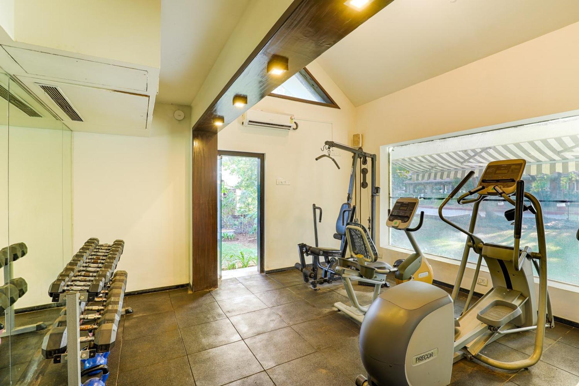 Tropicana Resort & Spa Alibaug アリバグ エクステリア 写真
