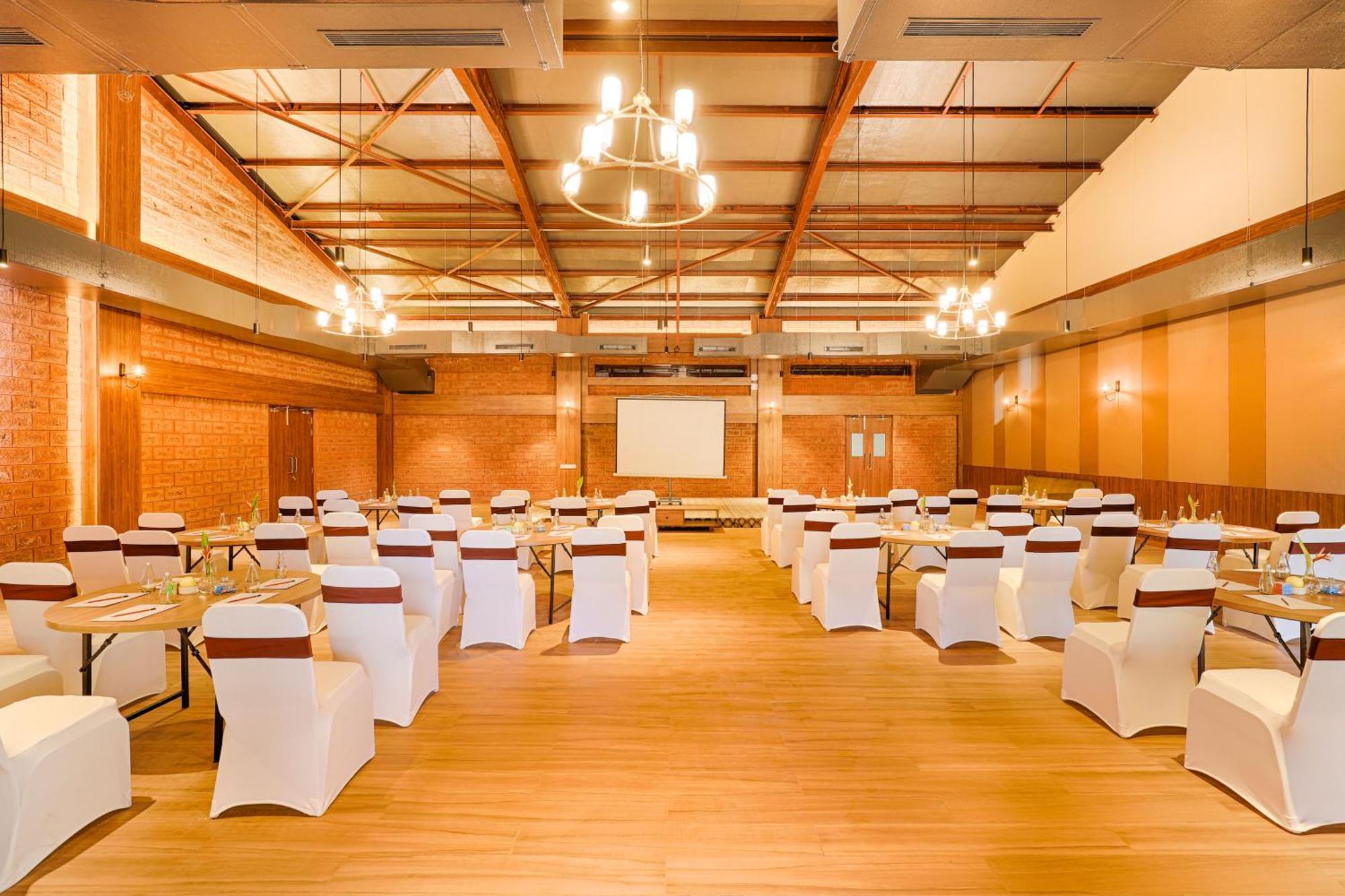 Tropicana Resort & Spa Alibaug アリバグ エクステリア 写真